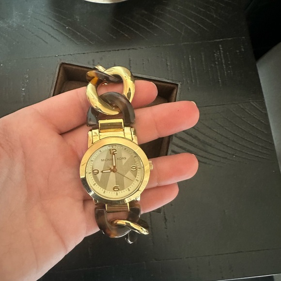 Michael Kors Tortise Watch - Picture 2 of 2
